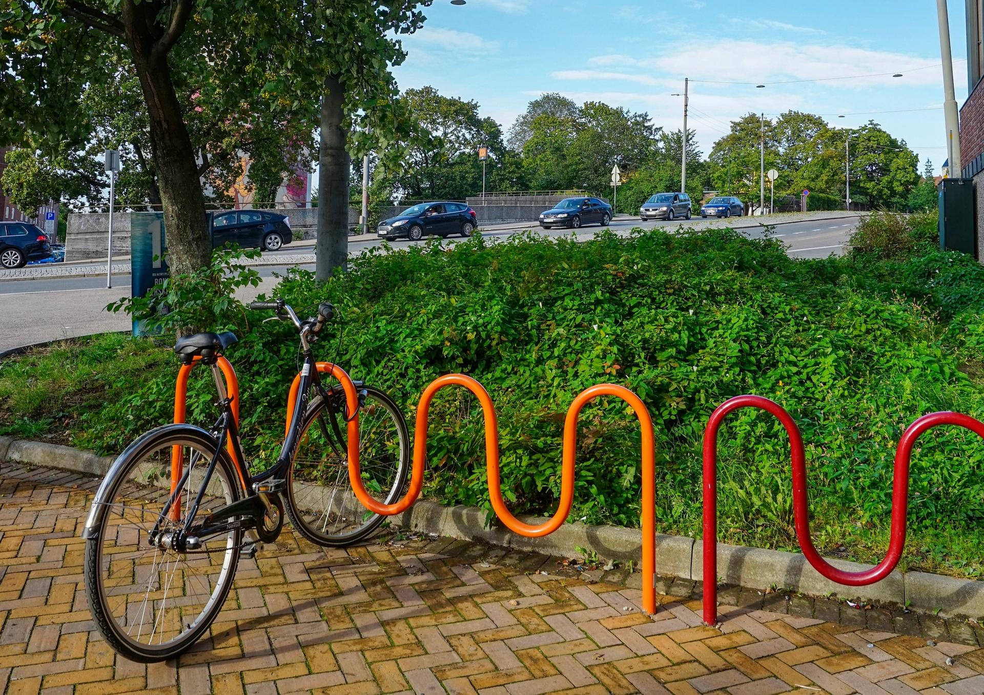 SINUS cycle stand