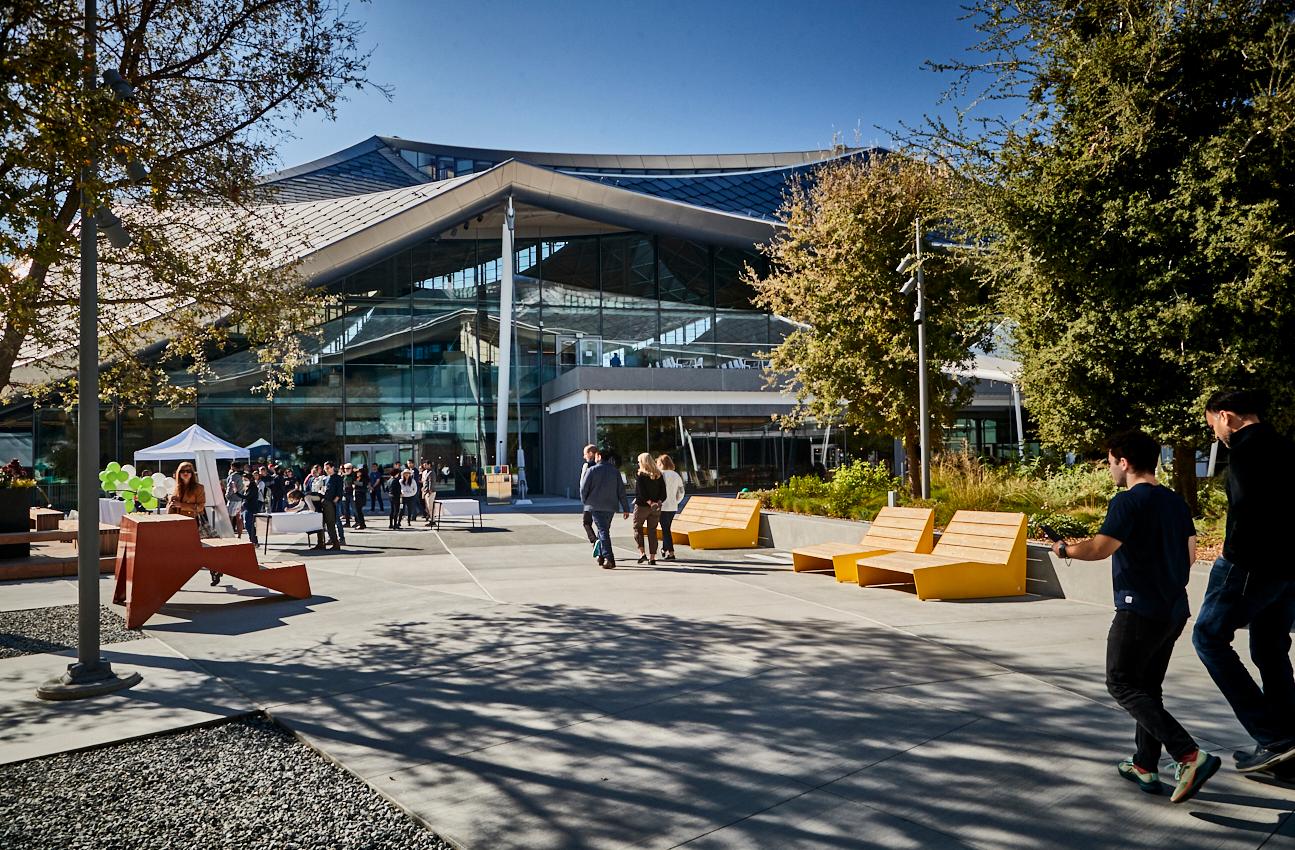 Arbets- och vistelsemiljöer på Google Bay View campus