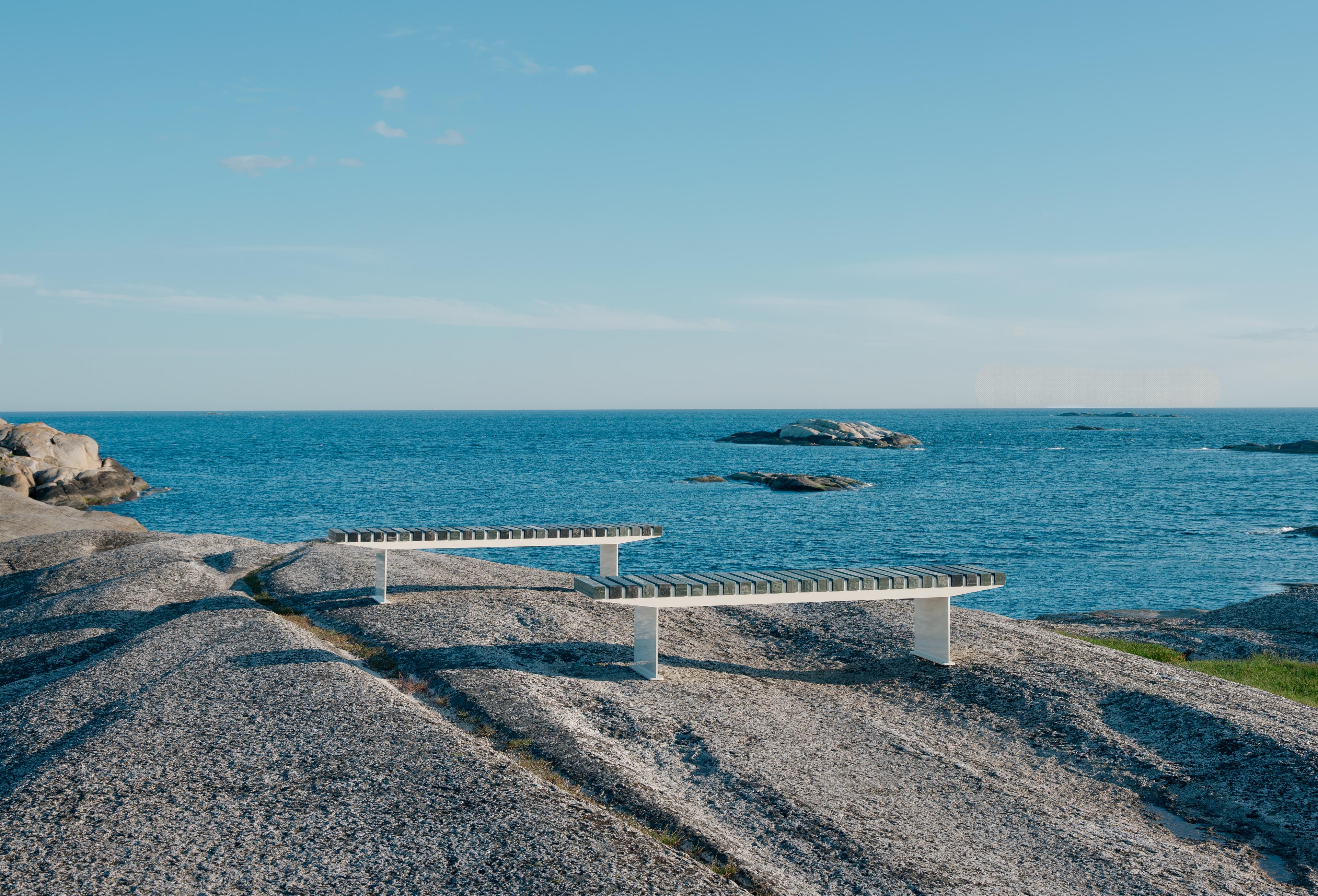 COAST bench (ocean plastic)