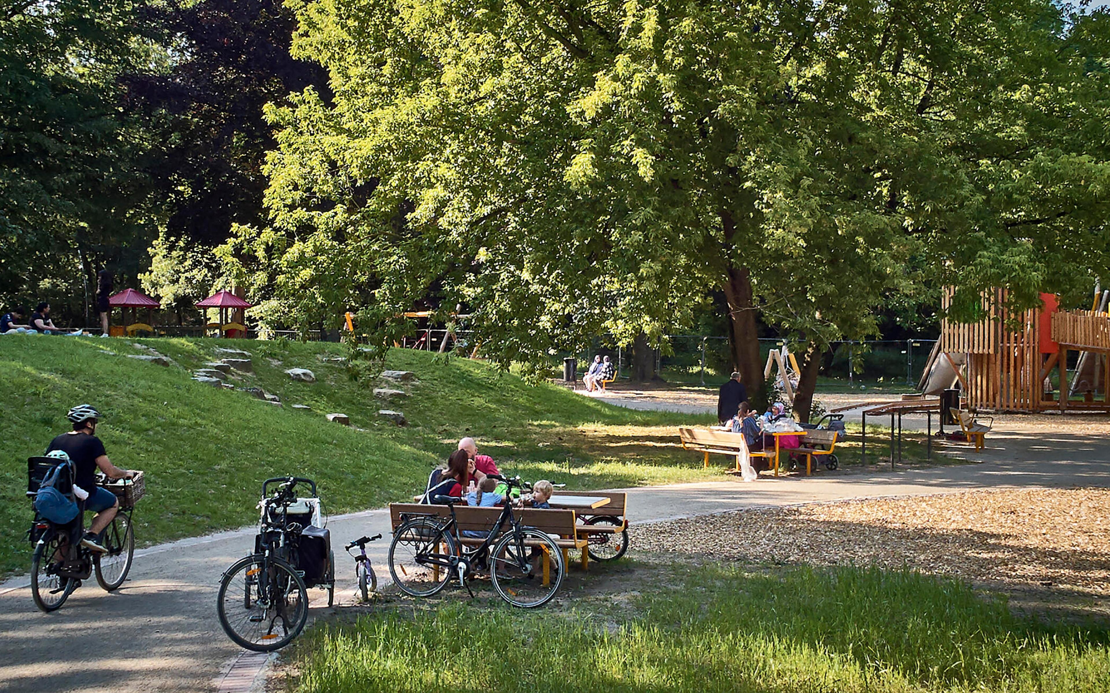 Revierparks 2020+: Sustainable transformation with Vestre urban furniture brings new quality of life to the Ruhr region