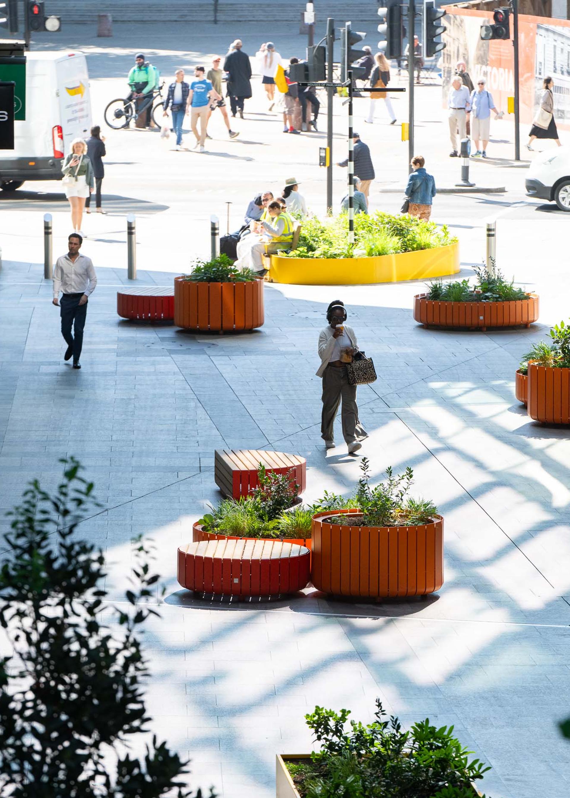 Activating public space through flexible seating and community use