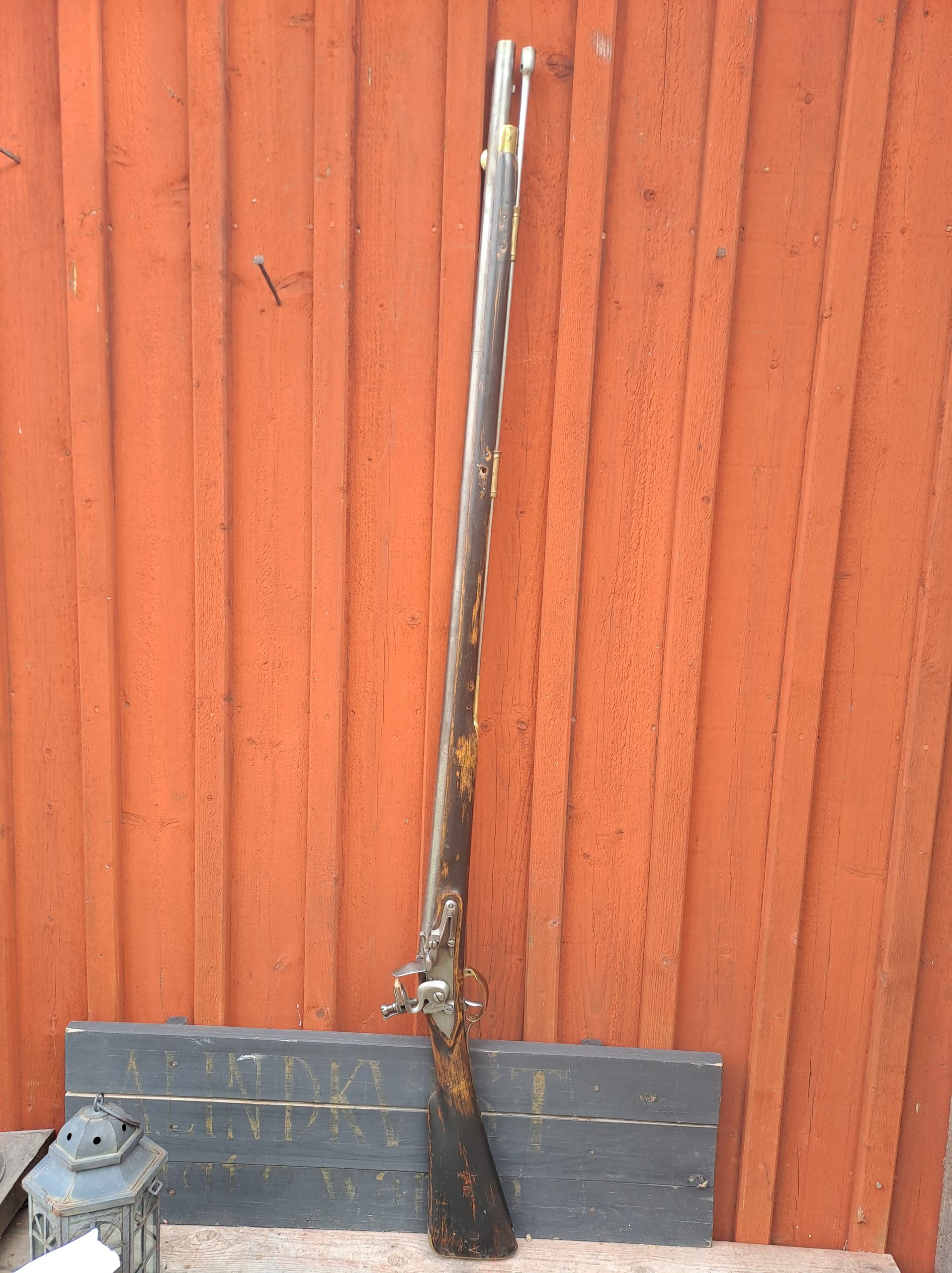 Prisvärd svensk m/1762 flintlåsmusköt, bild 1 av 3