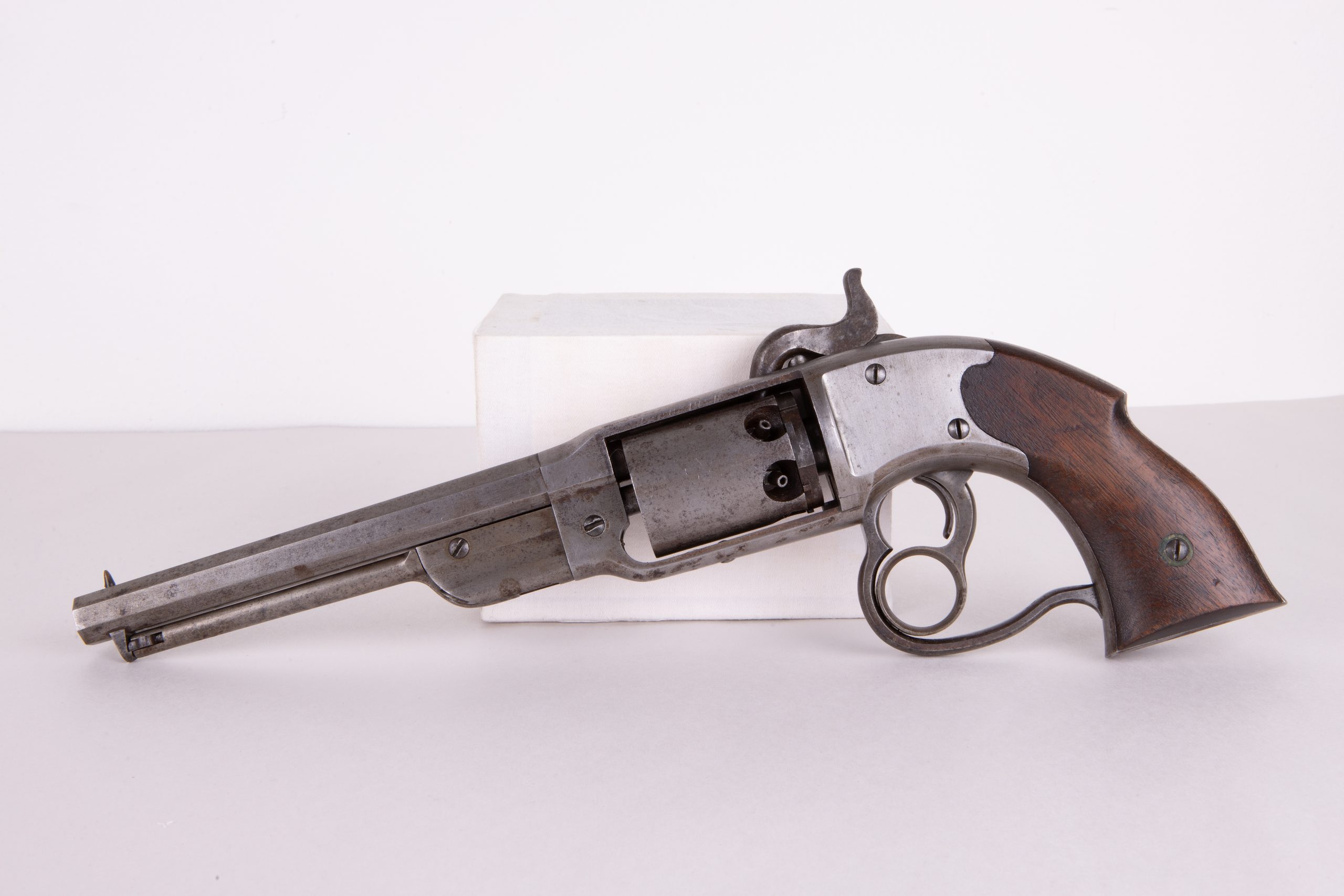 Välfungerande och ovanlig Savage navy revolver, bild 1 av 3