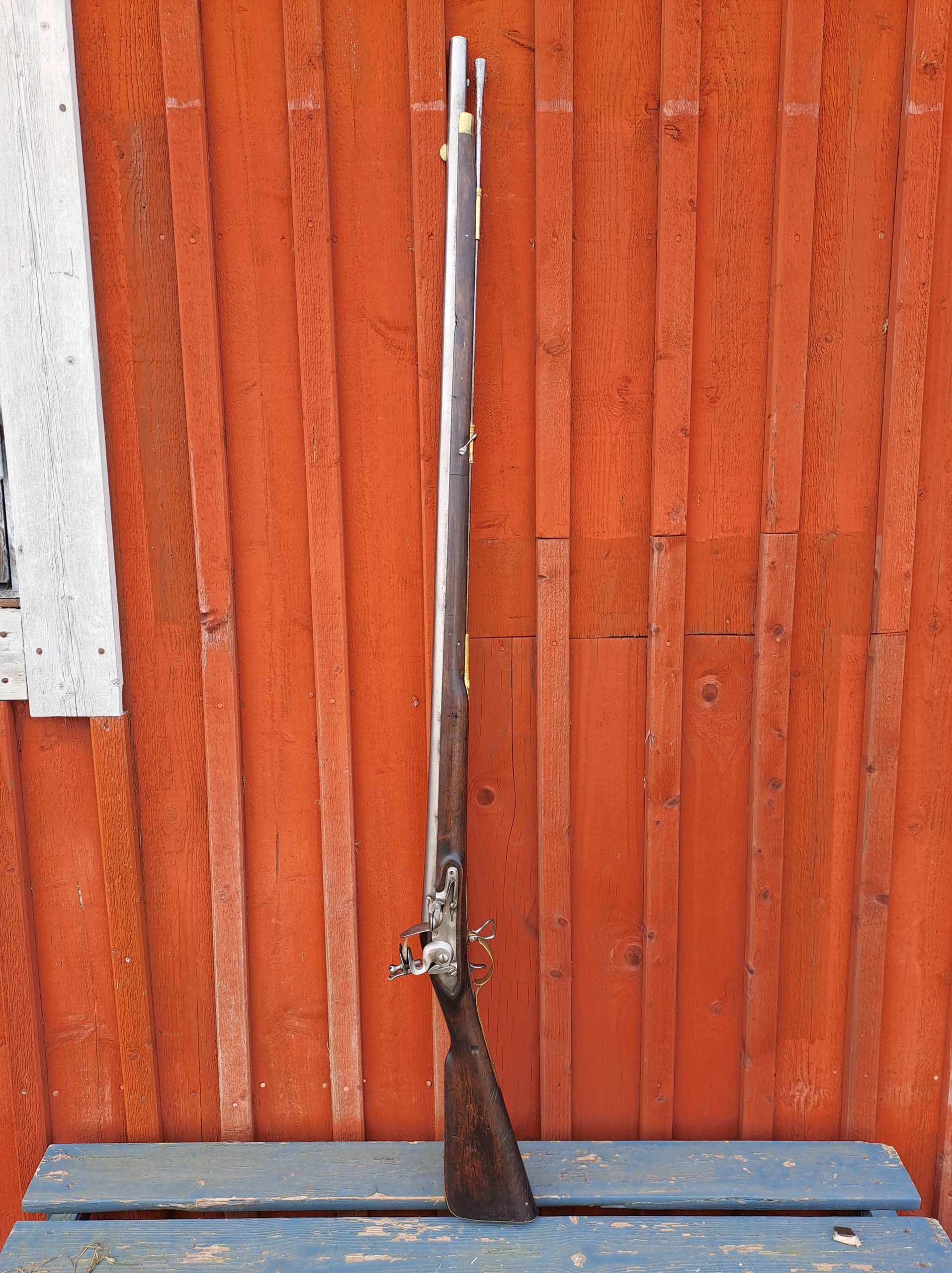 Prisvärd m/1762 flintlåsmusköt, bild 1 av 3