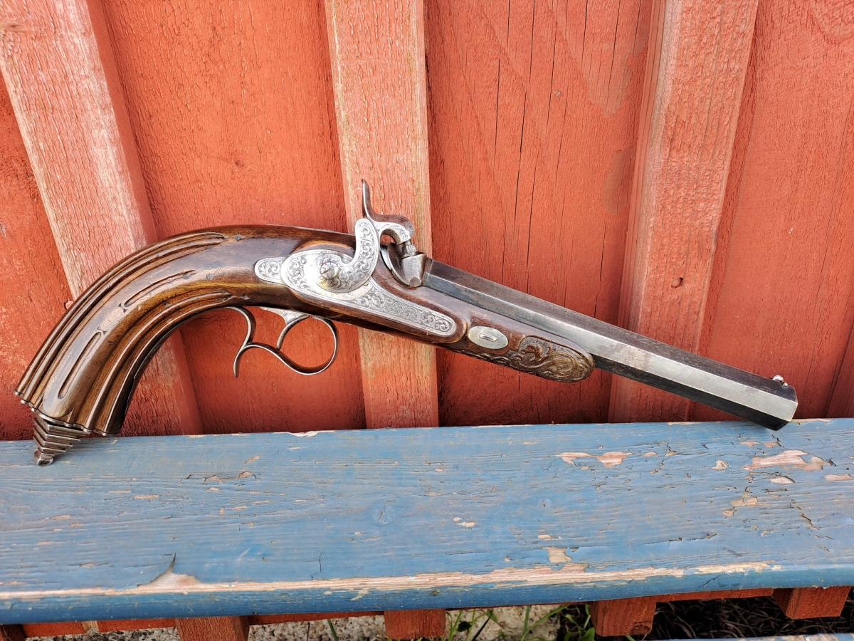 Utmärkt studsarpistol, bild 1 av 3
