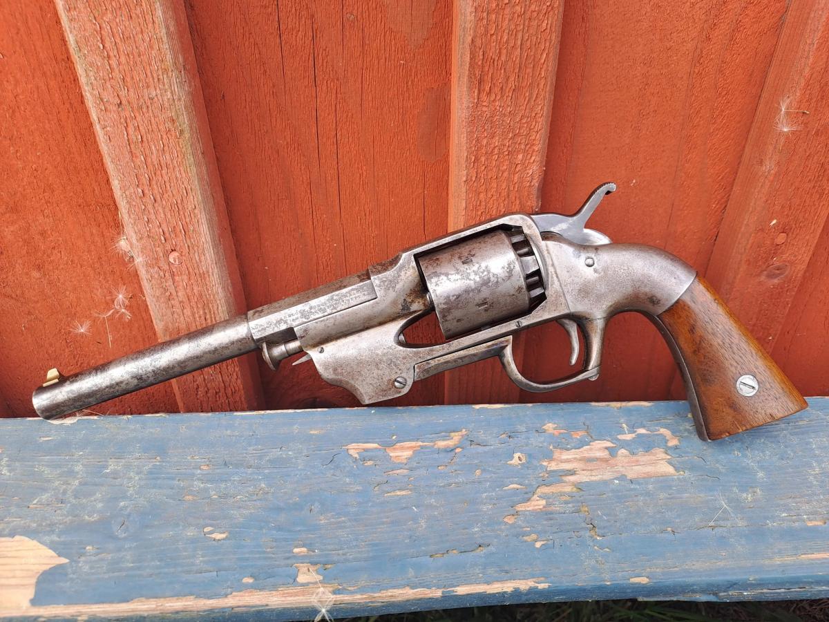 En sällsynt Allen & Wheelock 1861 Army revolver med lågt serienr, bild 1 av 3