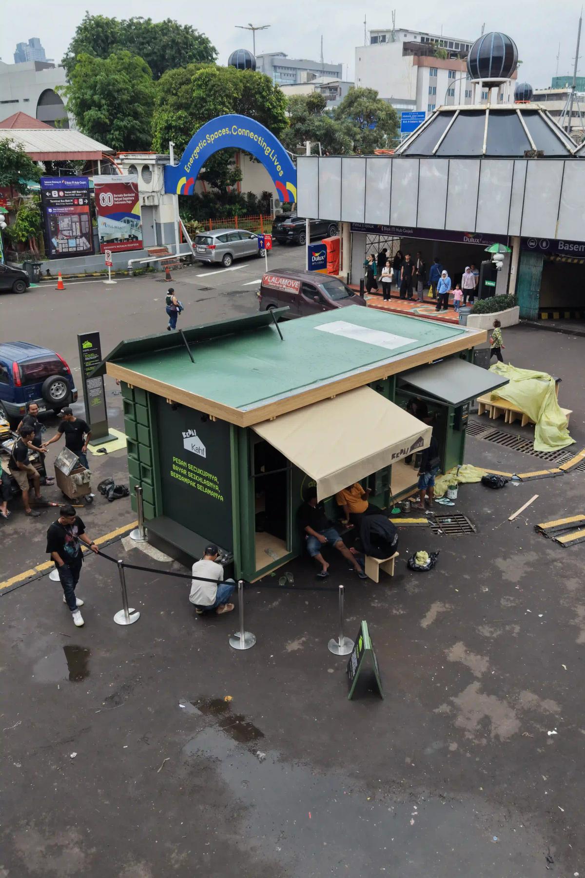 Sisi 3 Kedai Kahf - Katakita Live vendor production custom booth brand activation blok m weather proof outdoor
