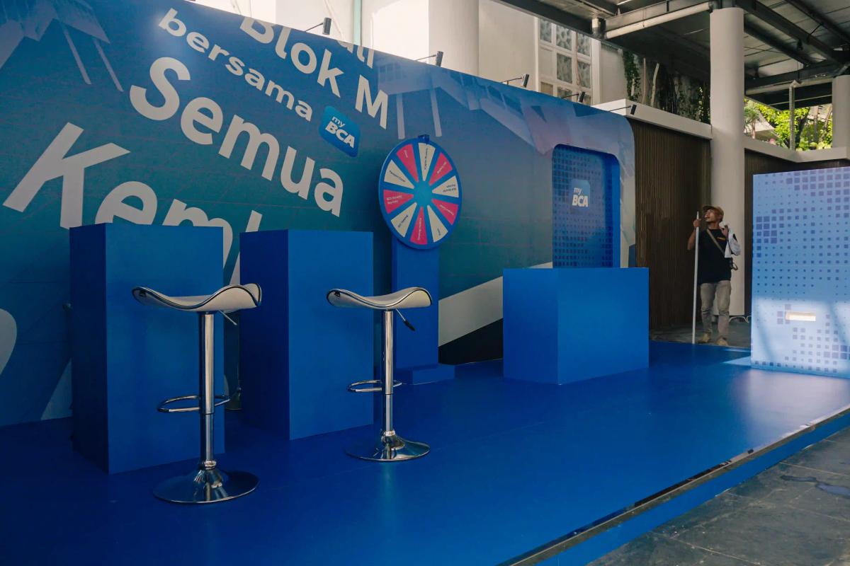 Photobooth & Tempat Sablon MyBCA at Mbloc Design Week 2026 - Katakita Live Vendor Production Customize Booth 2 Bukaan Bank Brand Activation - Hero