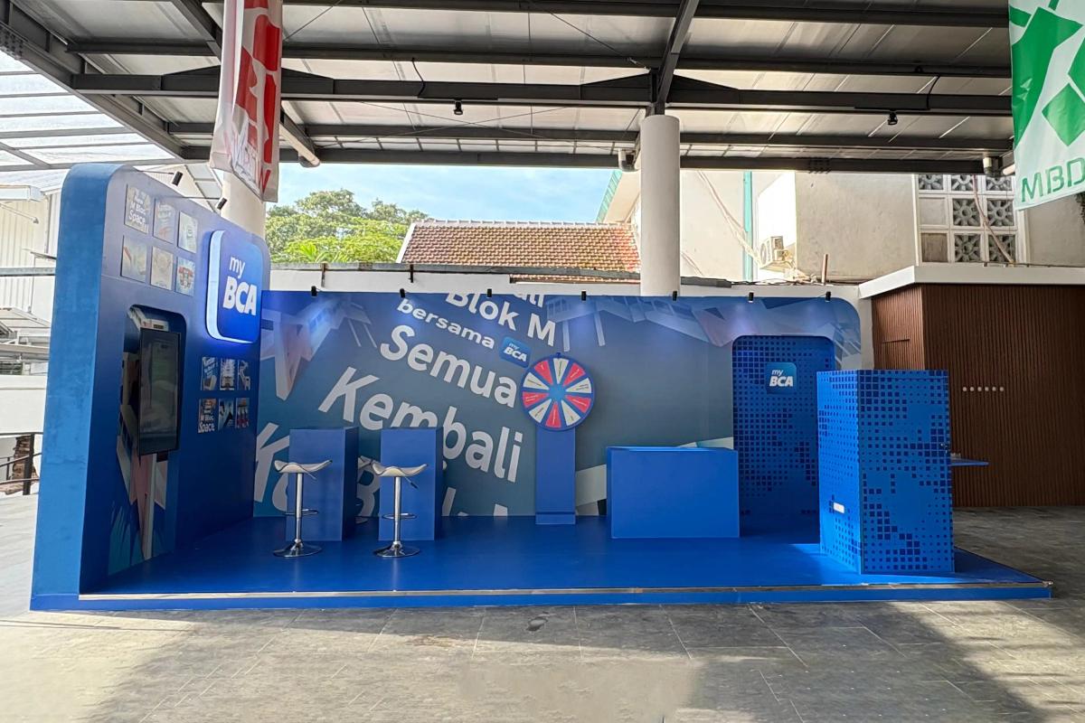 Tampak Samping MyBCA at Mbloc Design Week 2026 - Katakita Live Vendor Production Customize Booth 2 Bukaan Bank Brand Activation