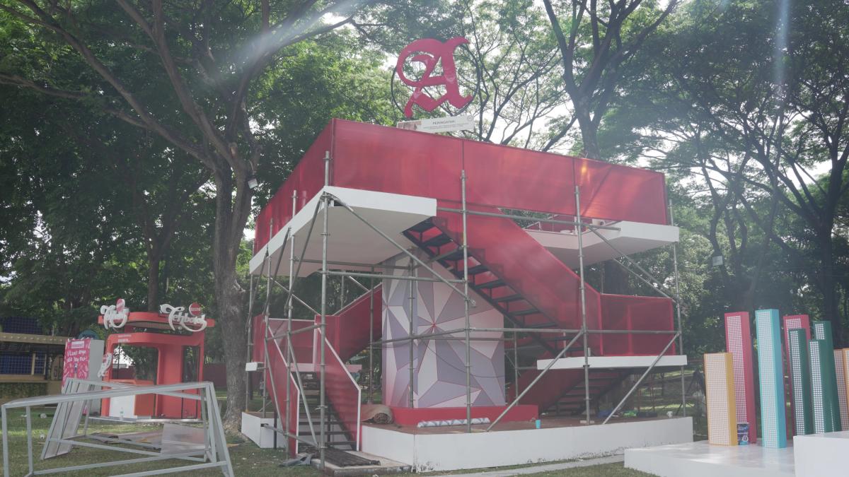 Experience Booth Double Deck - A Mild Compound at Soundrenaline 2022 - Katakita Live Music Festival Decoration