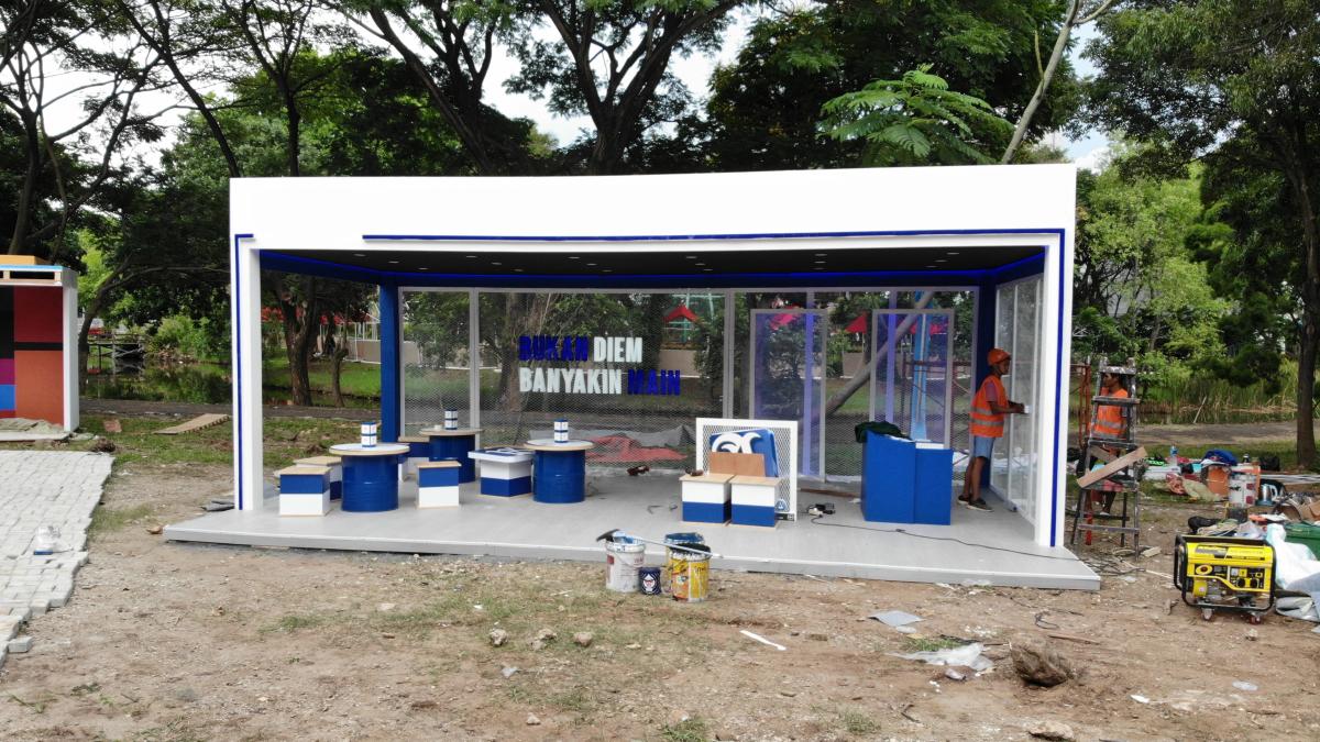 Ultramild Activation Booth - Daylight - A Mild Compound at Soundrenaline 2022 - Katakita Live Music Festival Decoration