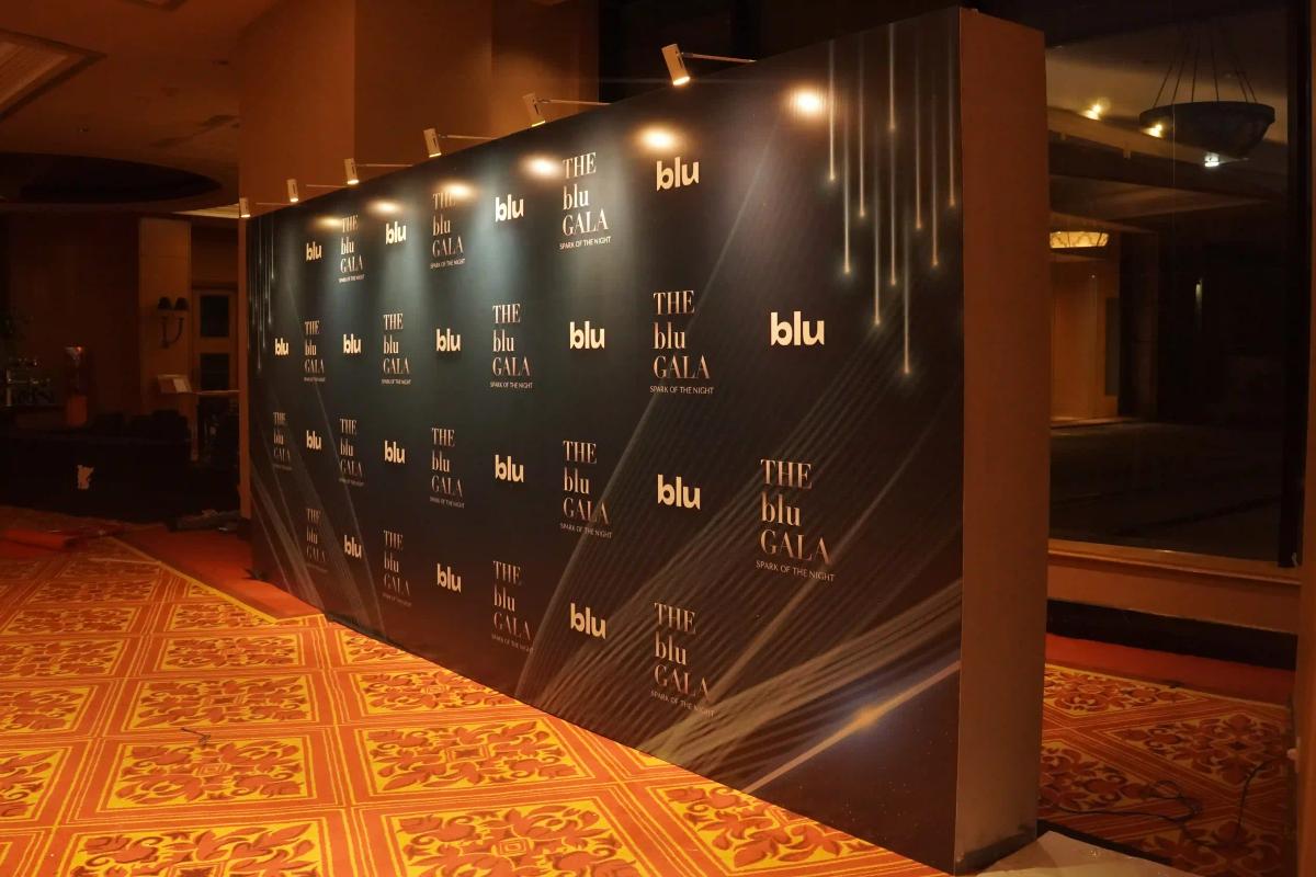 Wall of Fame Red Carpet Blu Gala Blu 2nd Anniversary at JW Mariott Hotel - Katakita Live Vendor Production Event Internal Company Gathering Decoration