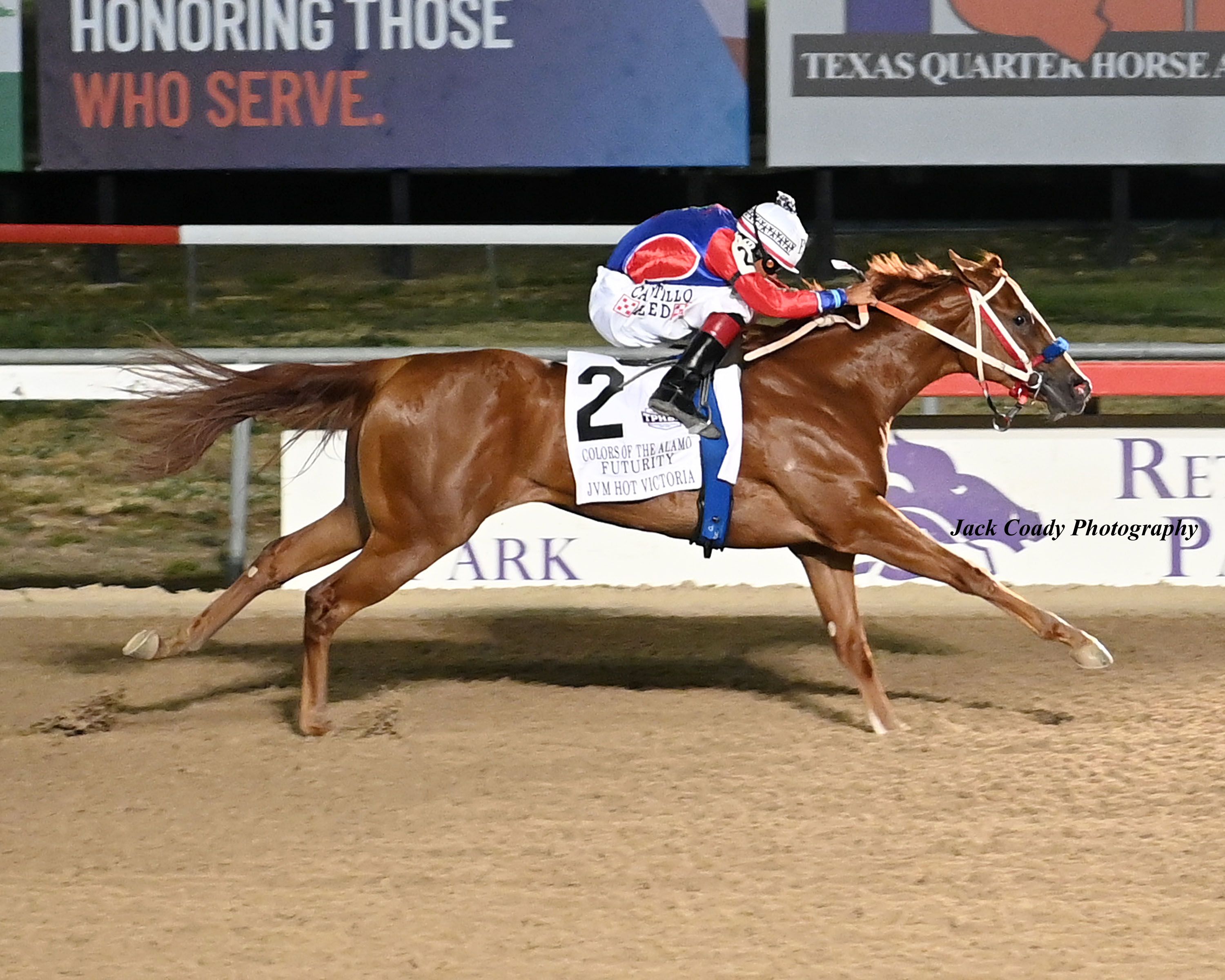 Jvm Hot Victoria APHA wins the $61,972 Colors Of The Alamo Paint & Appaloosa Futurity