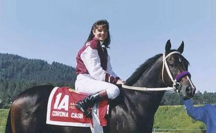 QH Racing Talk–Weekly PODCAST – Featuring All American Futurity Winning Jockey Tami Purcell-Burkland