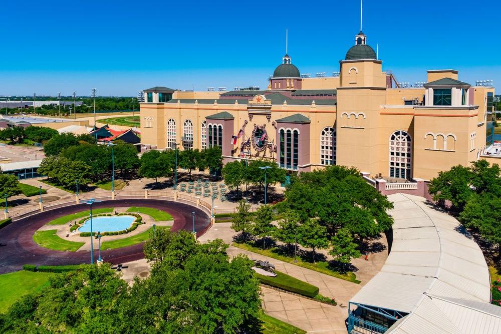Fall Star Program Lone Star Park Launches Fall Meet Under The Lights With TPHBA Maiden ...