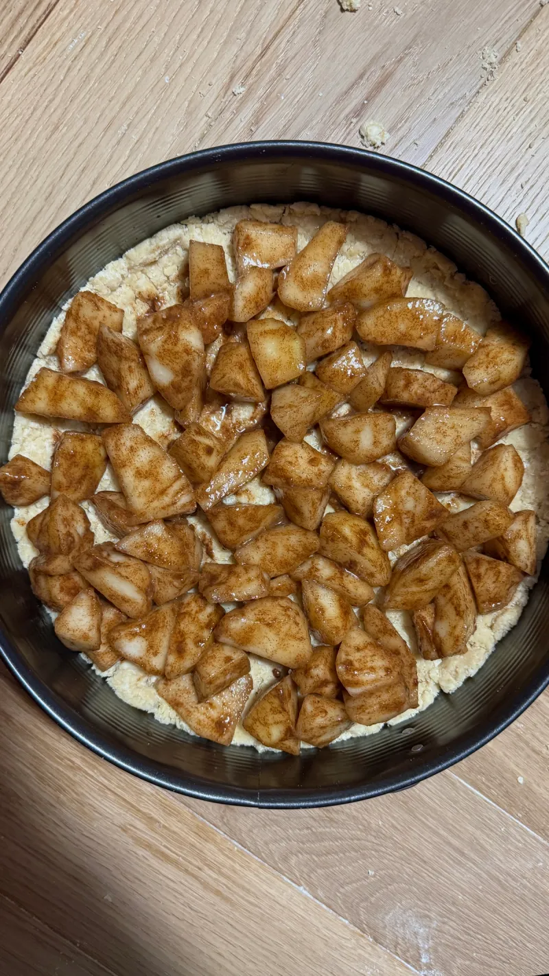 Assemble the cake – Step 2