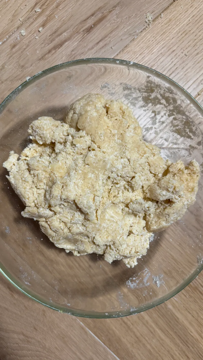 Prepare the crumble dough – Step 2