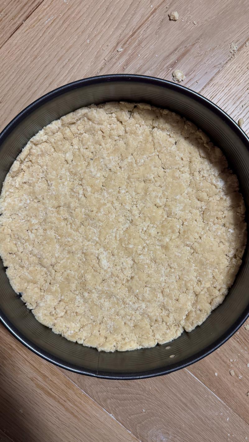 Assemble the cake – Step 1