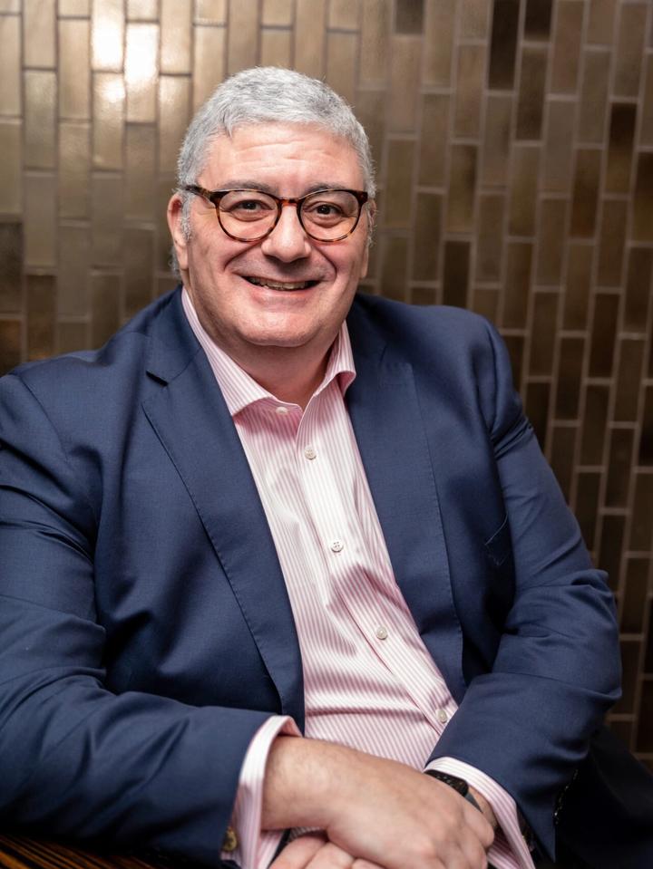 Peter Gourri headshot
