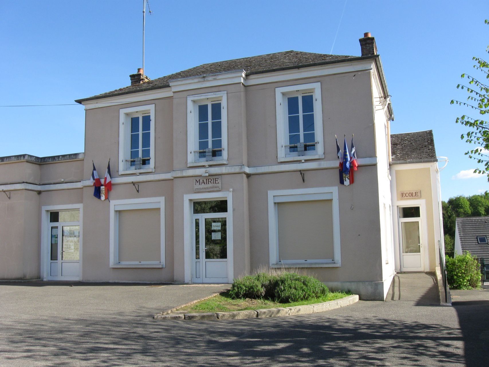 La mairie de Poligny