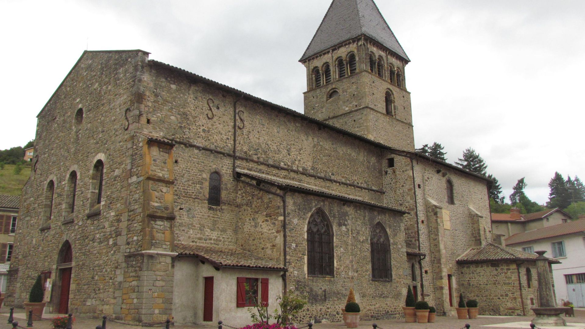L’église de Beaujeu