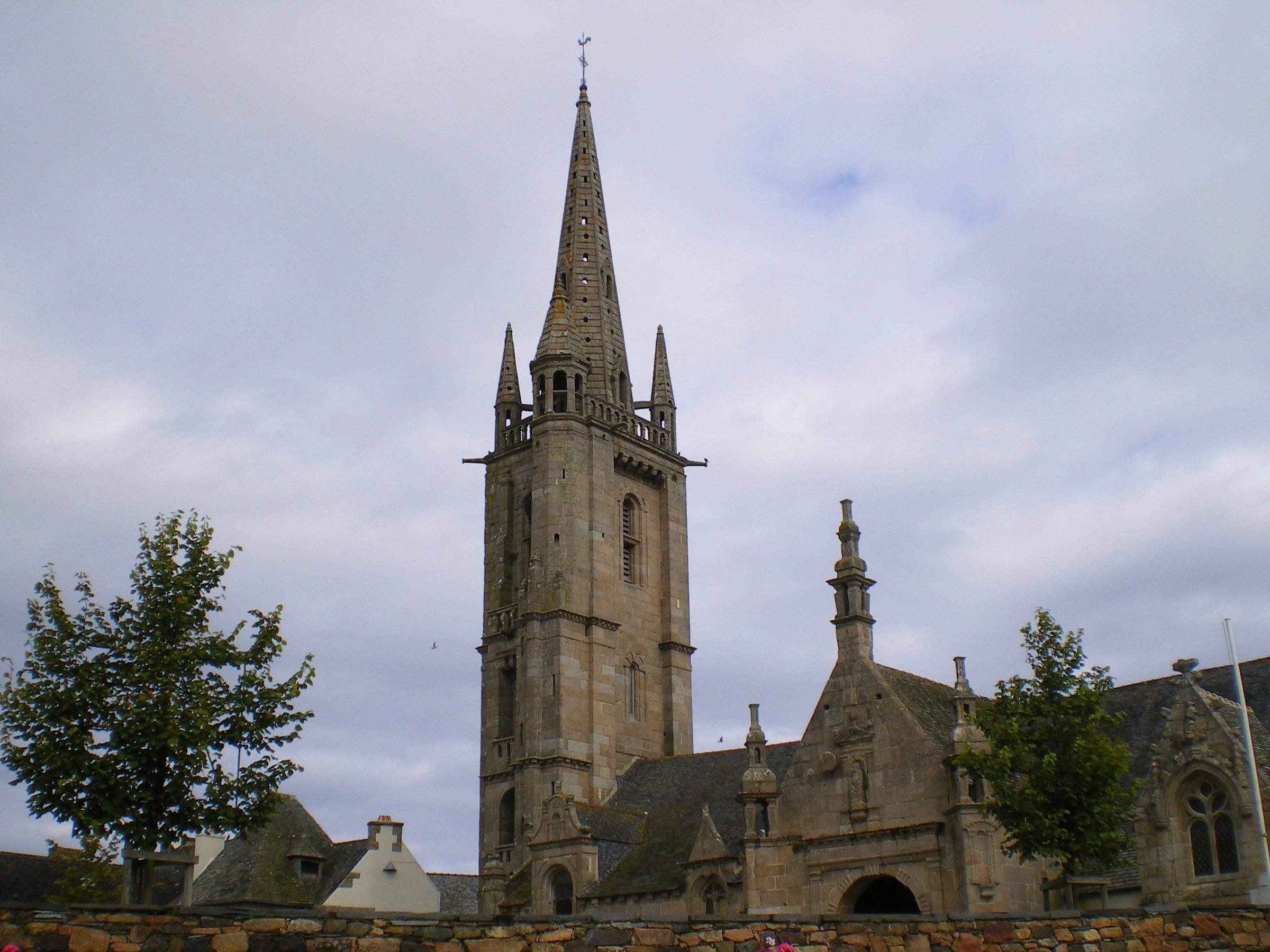 L’église de Plougasnou