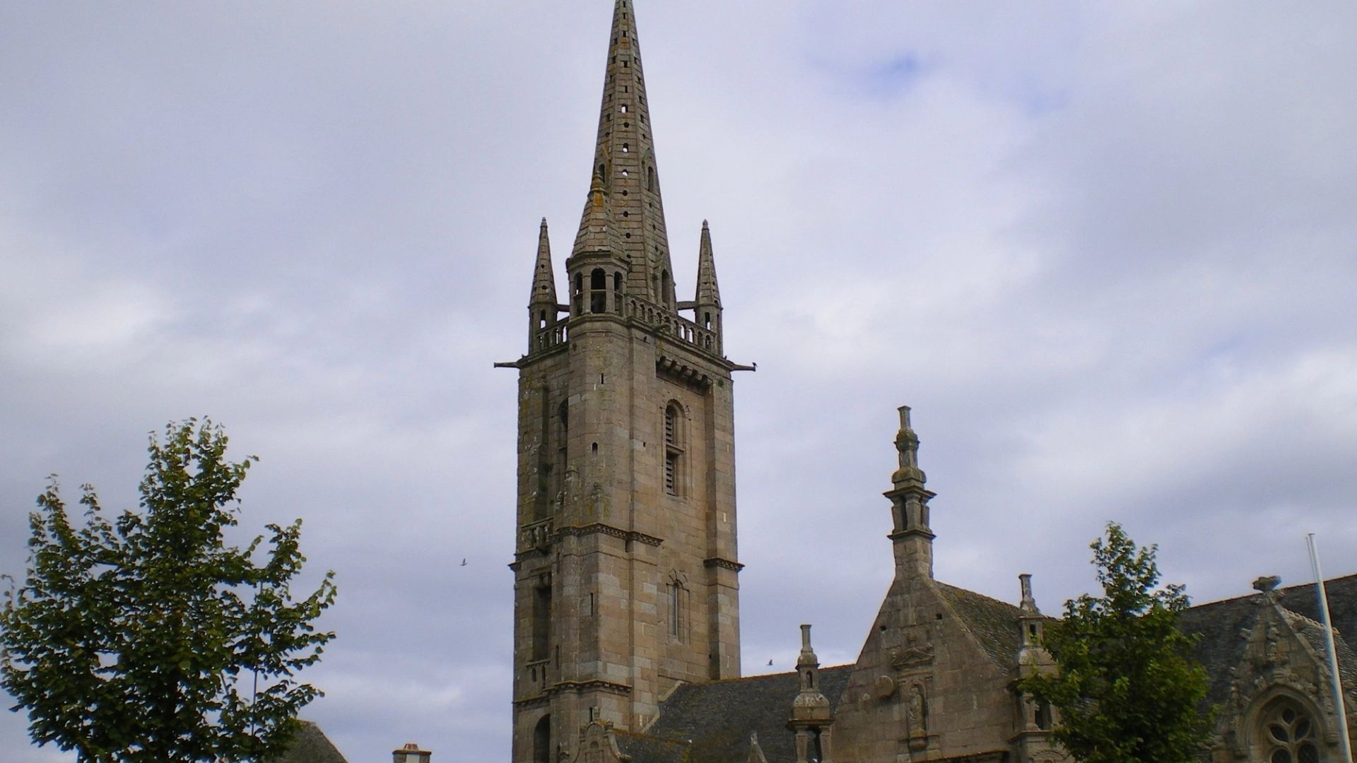 L’église de Plougasnou