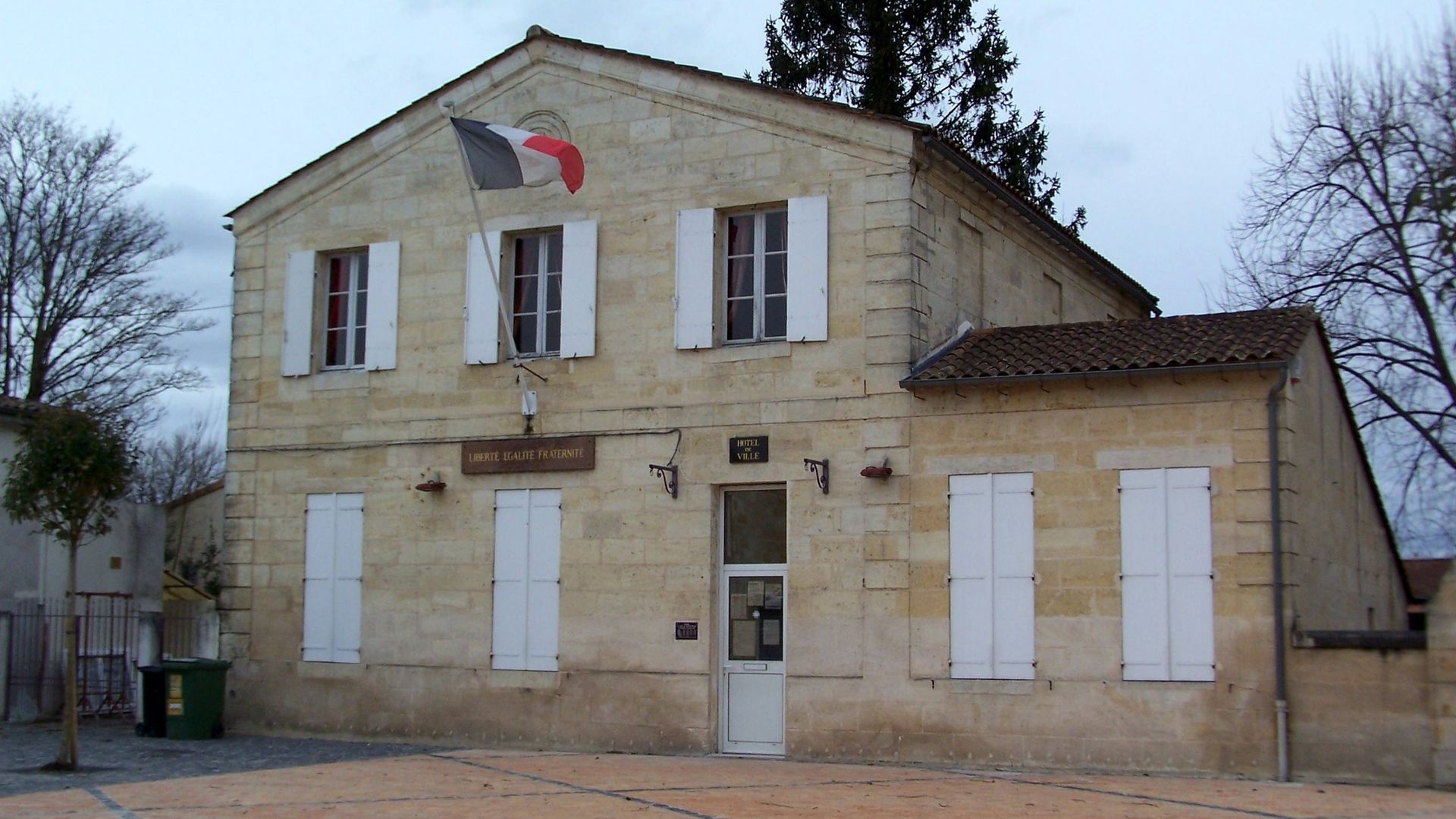 La mairie de Saint-Louis-de-Montferrand