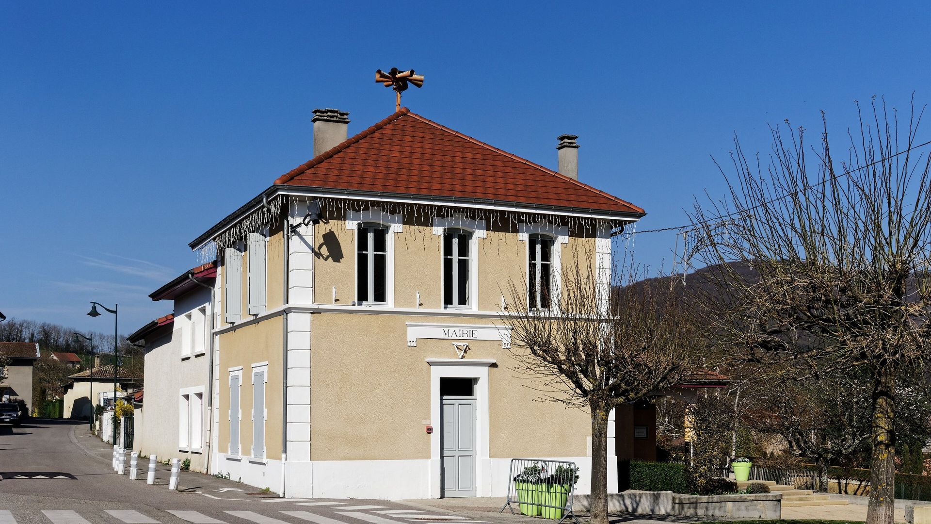 La mairie de Saint-Blaise-du-Buis