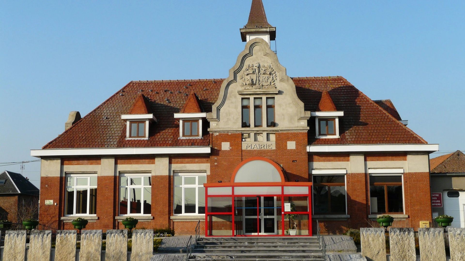 La mairie de Fontaine-Notre-Dame