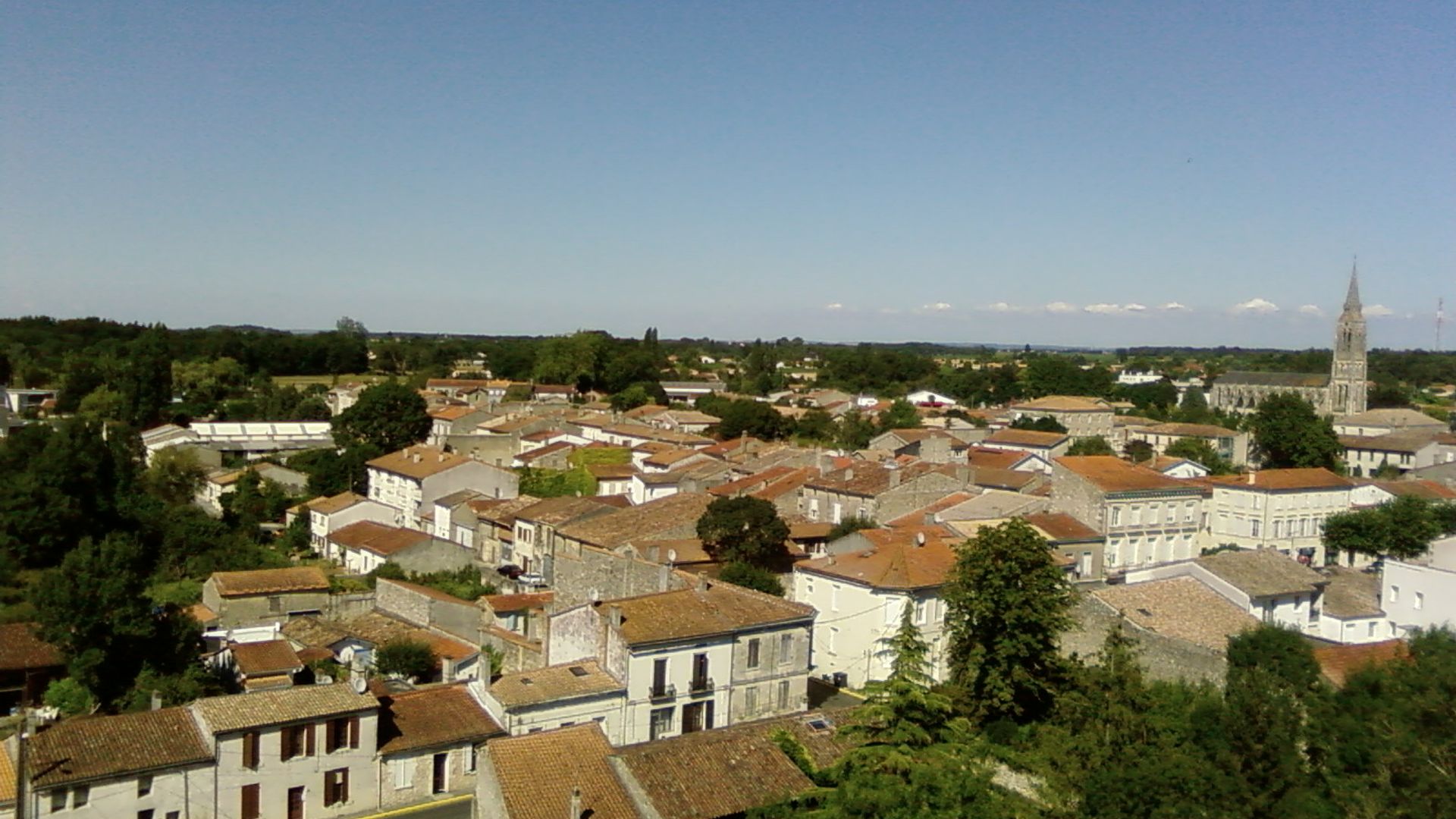 Les toits de Lesparre-Médoc