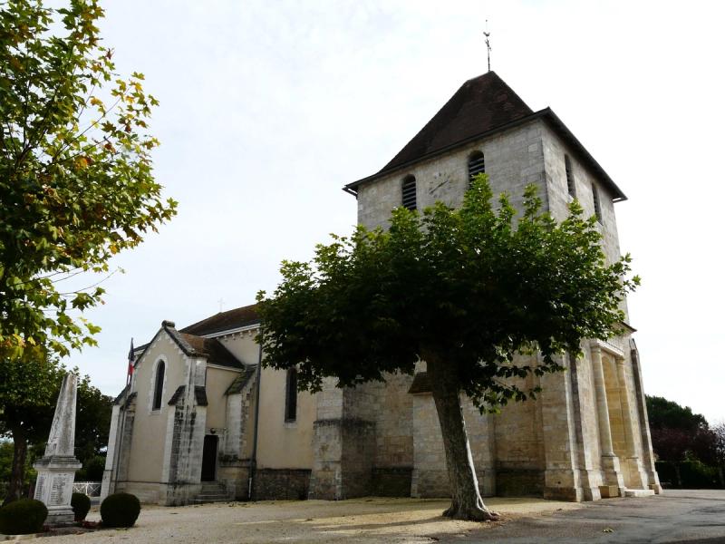 L’église de Saint-Martial-d'Artenset
