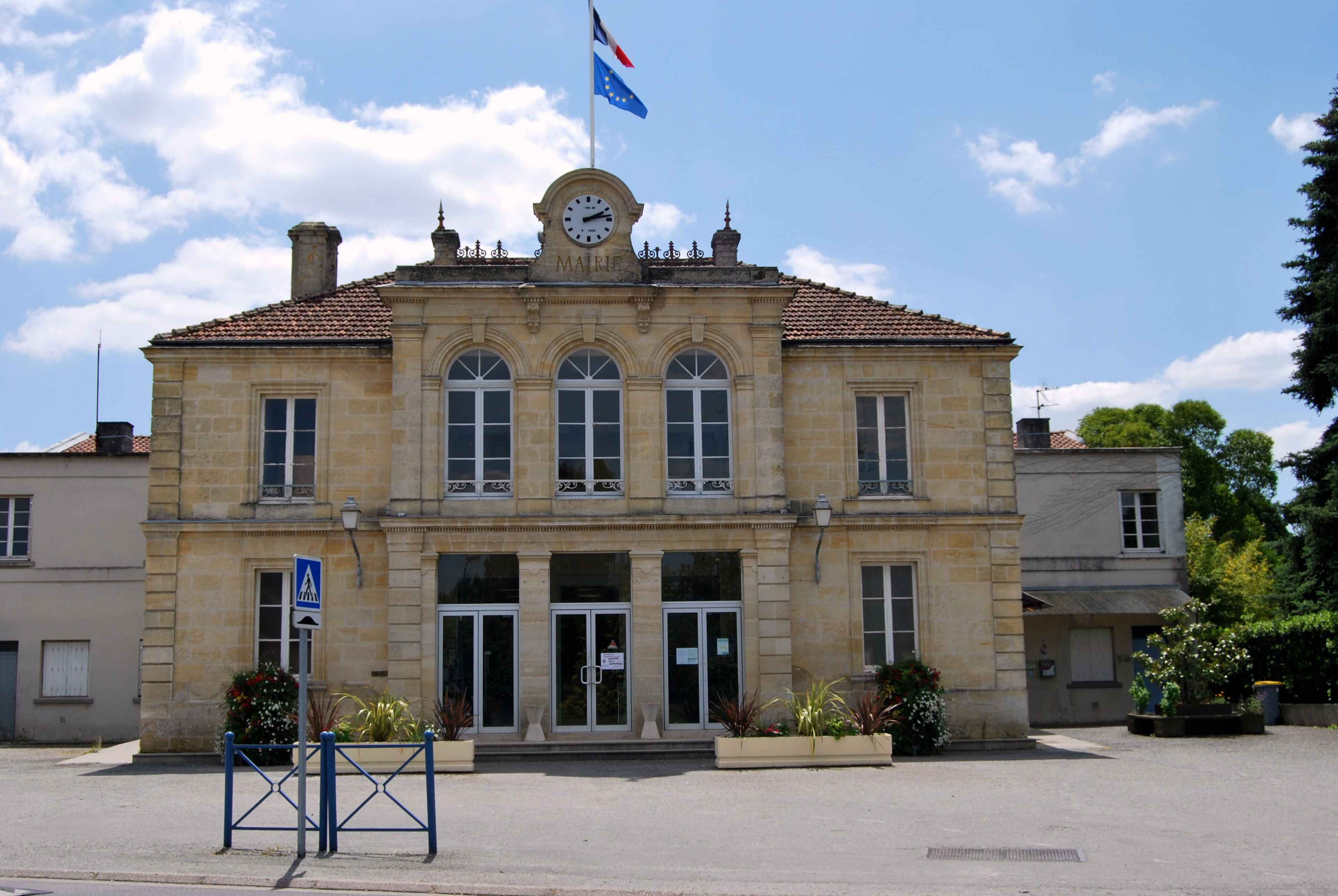 La mairie de Saint-Caprais-de-Bordeaux