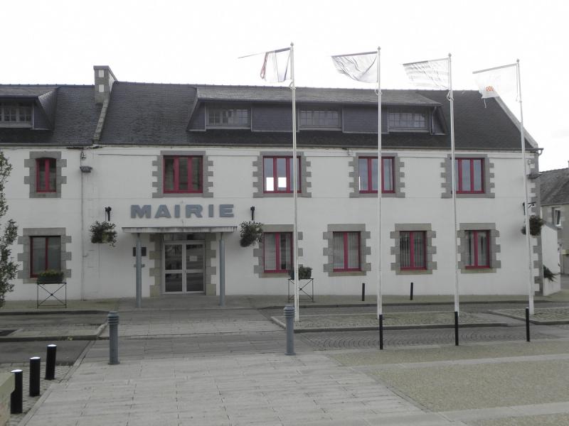 La mairie de Plouénan