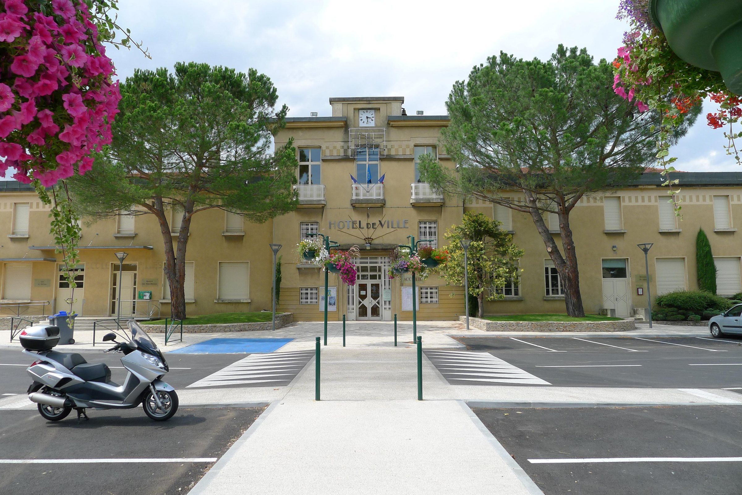 La mairie de Saint-Marcel-lès-Valence