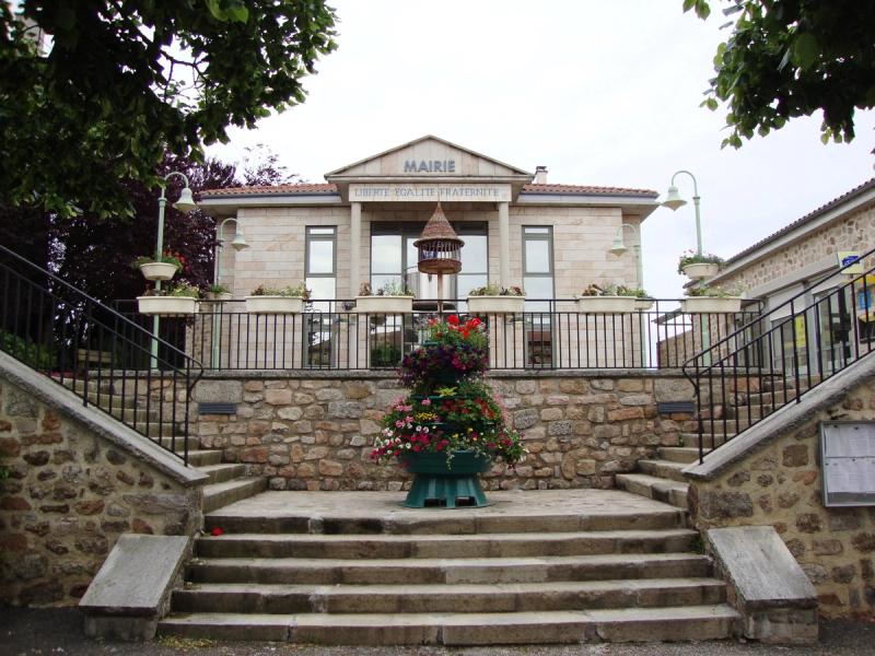 La mairie de Saint-Pal-de-Mons