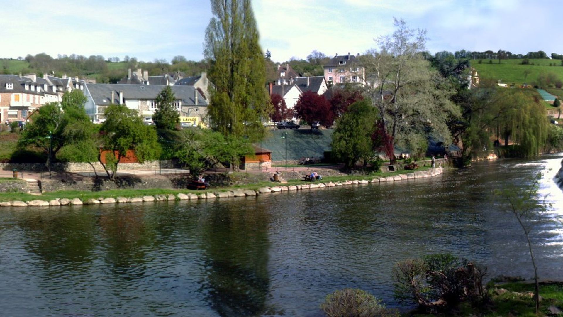 Vue de Pont-d'Ouilly