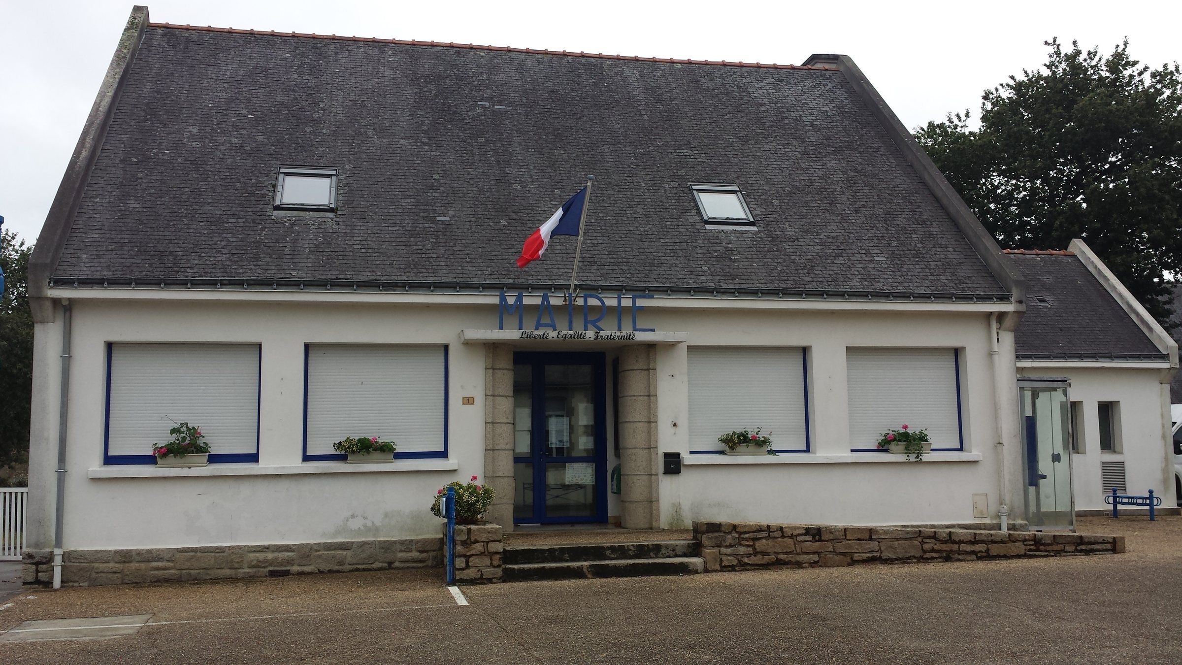 La mairie du Tour-du-Parc