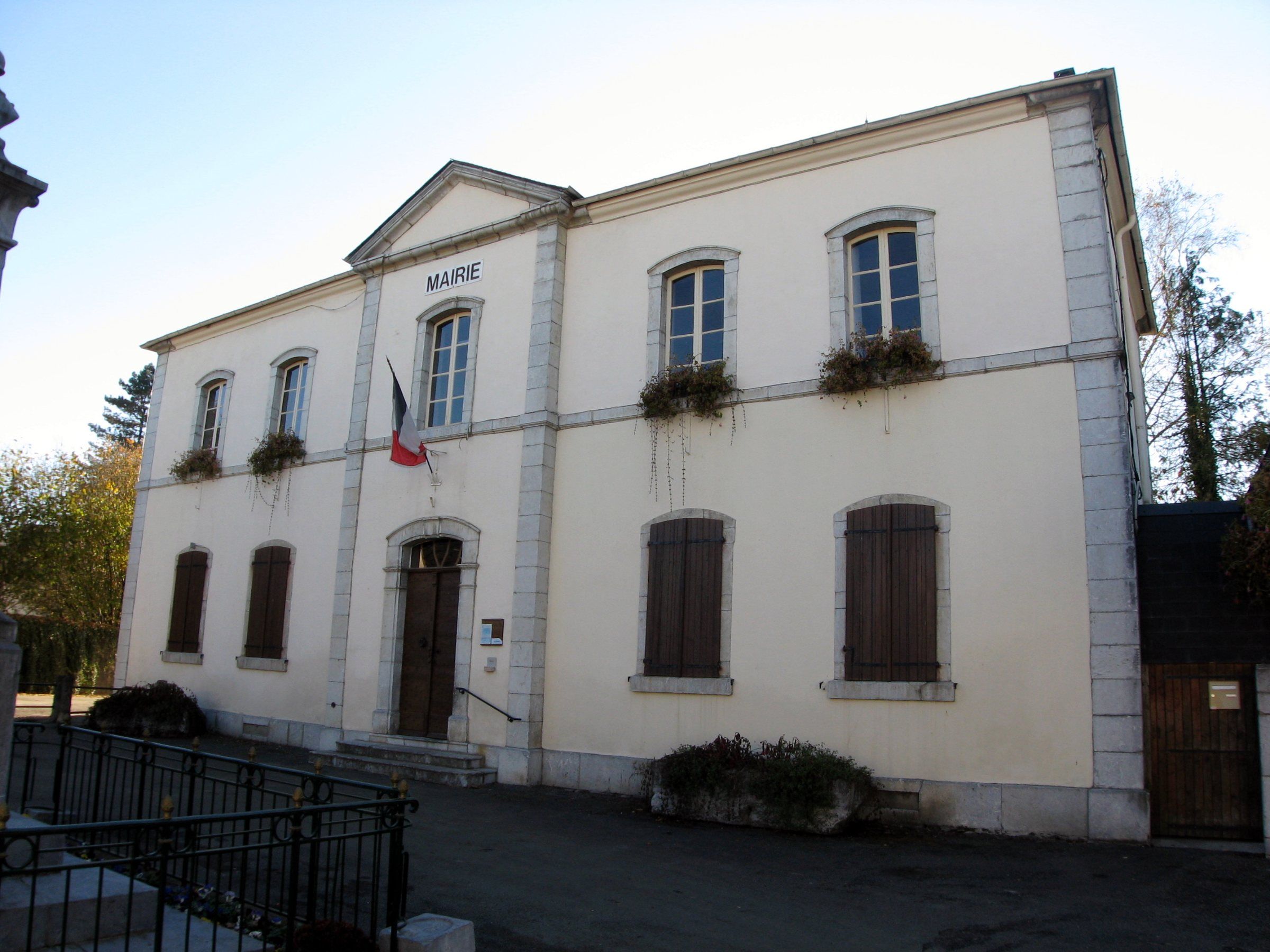 La mairie d’Ogeu-les-Bains
