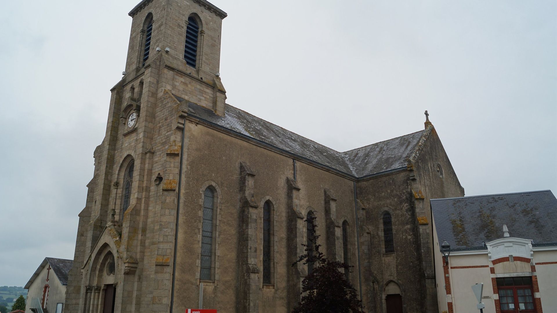 L’église de Saint-Mars-la-Réorthe