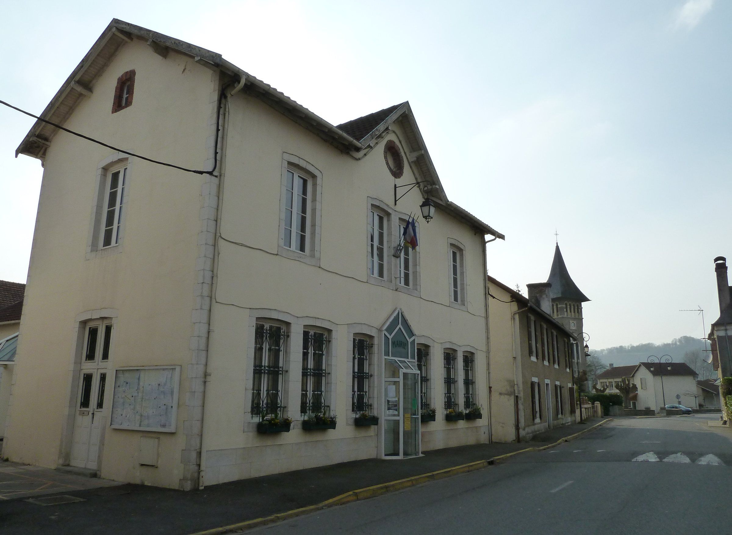 La mairie de Laroin