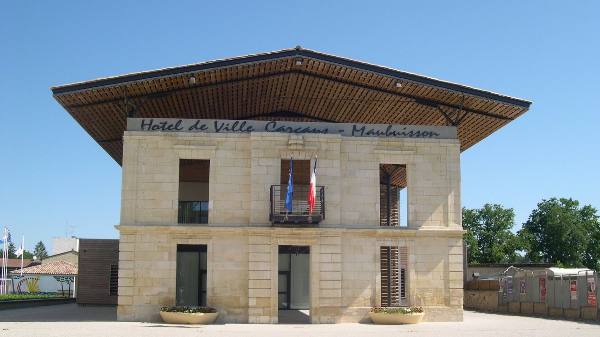 La mairie de Carcans