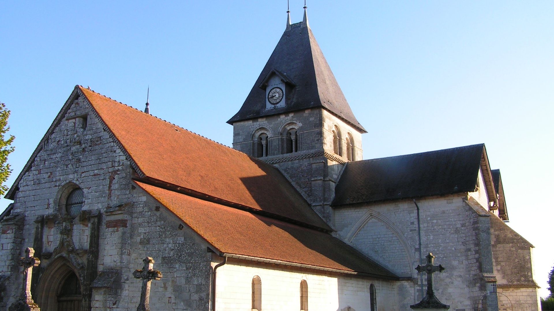 L’église de Poivres
