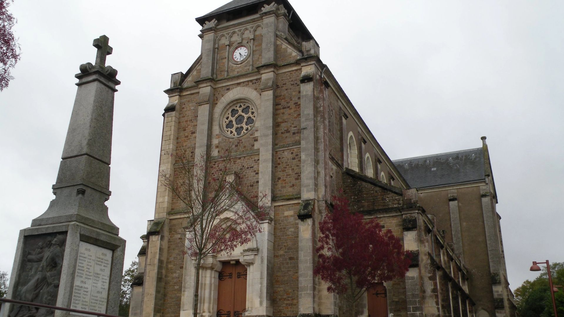 L’église de Montbert