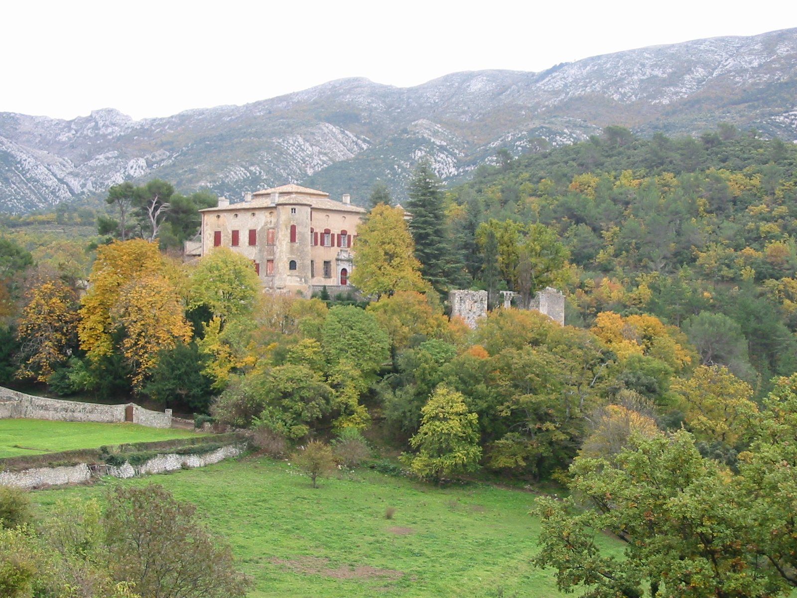 Le château de Vauvenargues