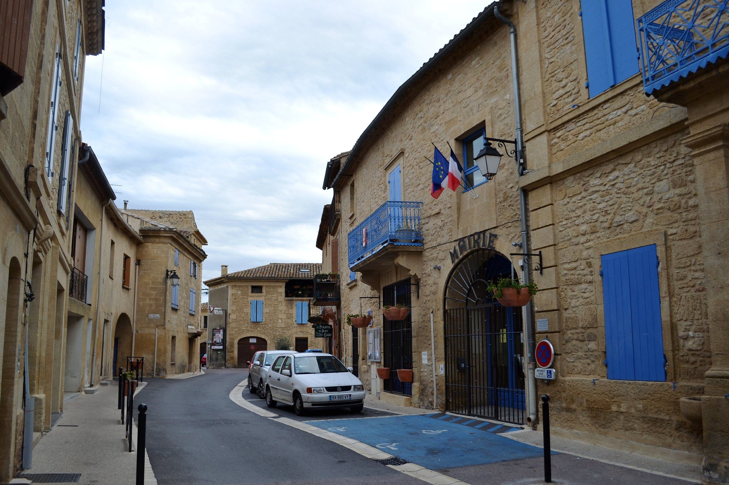 La mairie de Vers-Pont-du-Gard