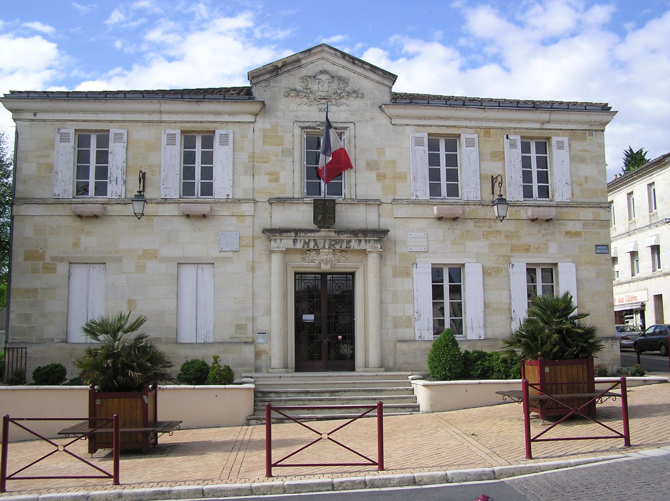 La mairie de Latresne