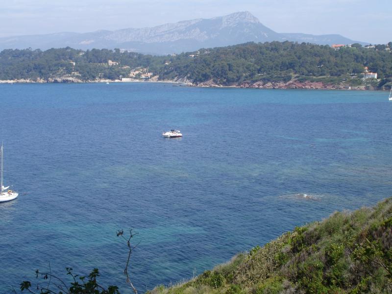 La mer et le massif au Pradet