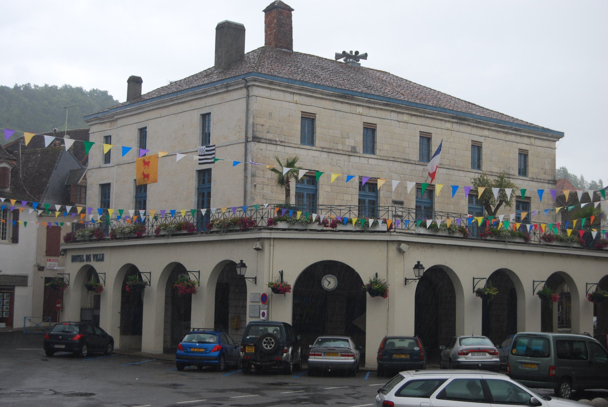La mairie de Salies-de-Béarn