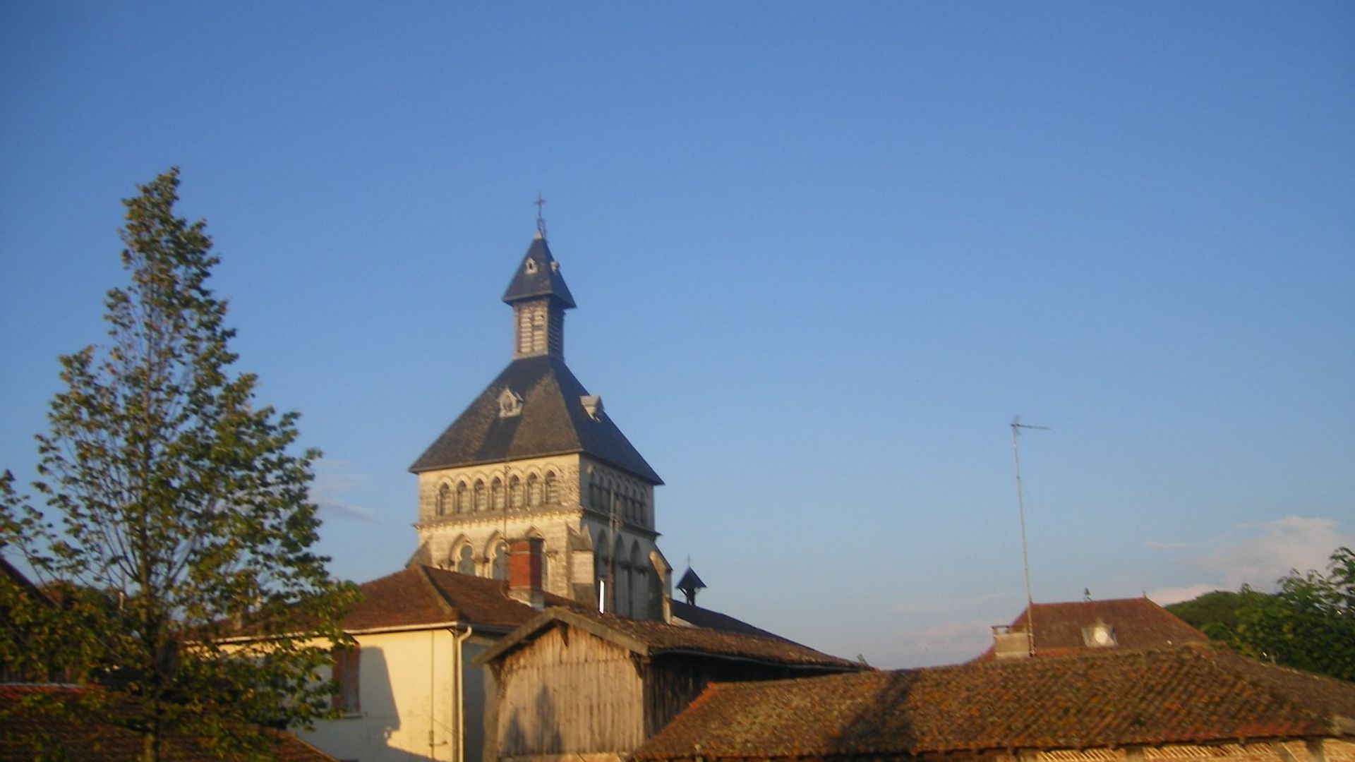 Vue de Parentis-en-Born